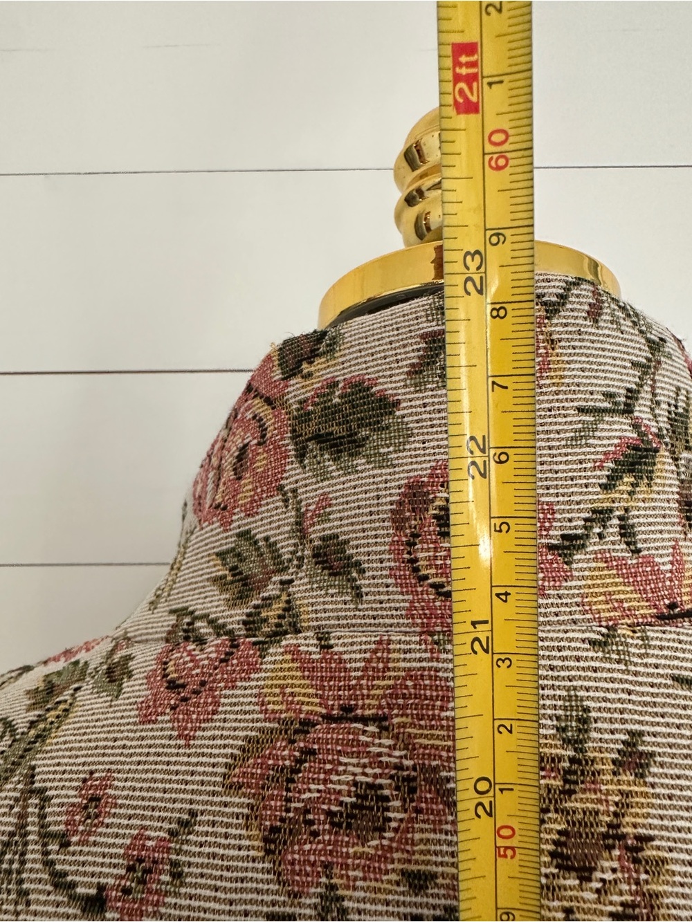 Floral Textured Stand-Collar Jacket in Beige and Rose - Picture 7 of 14